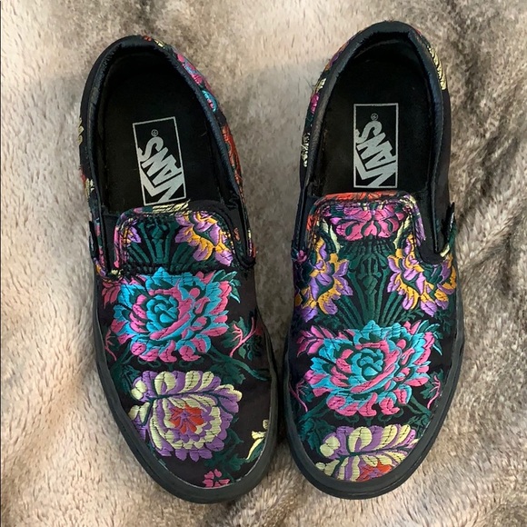 Vans embroidered slip on - Picture 2 of 4